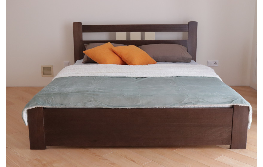 Дерев'яне двоспальне ліжко 